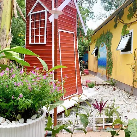 Hue Lotus Homestay Exterior photo
